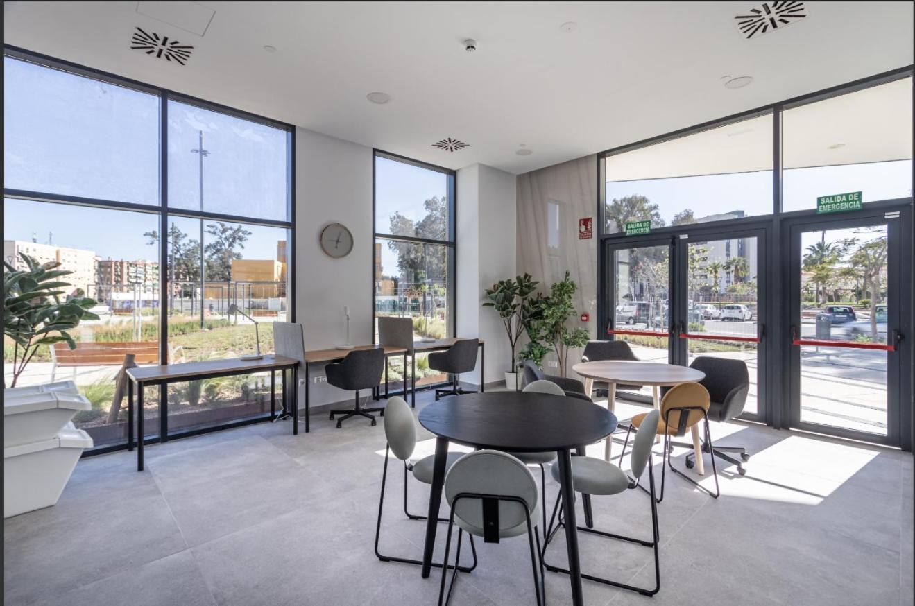 Ansa - - Skyline Apartment *