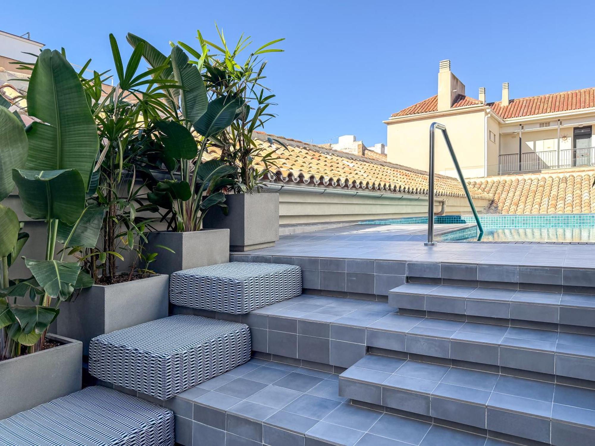Coeo Hernan Ruiz Rooftop Pool Hostal Málaga