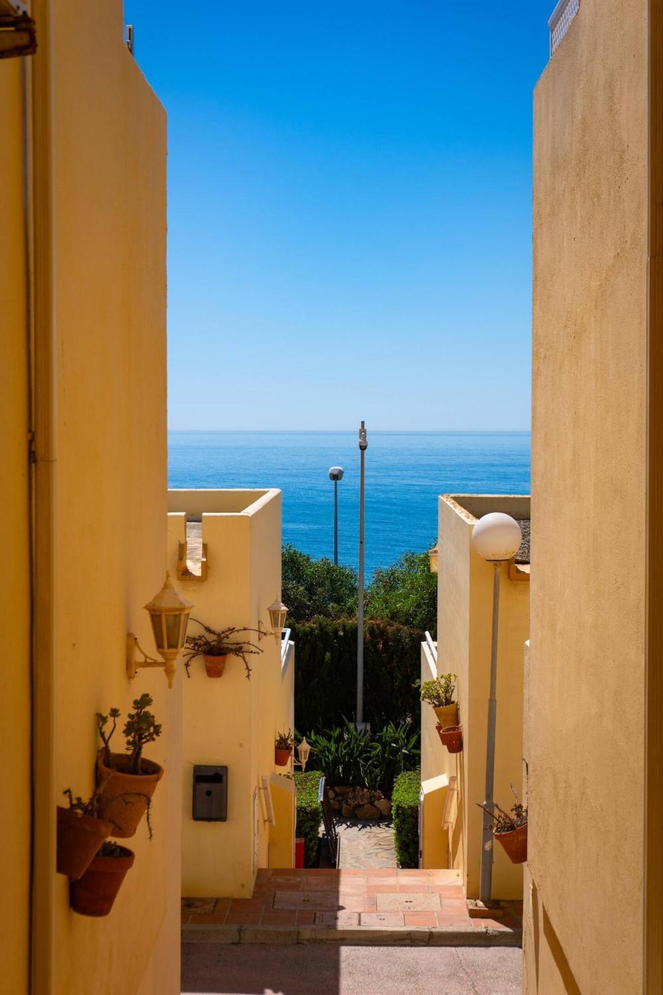 Modern Beachside Flat In Wyndham Costa Del Sol Malaga