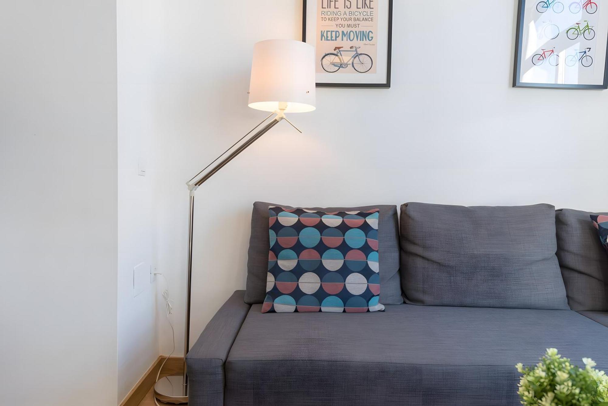 Quiet, Bright And Appartement