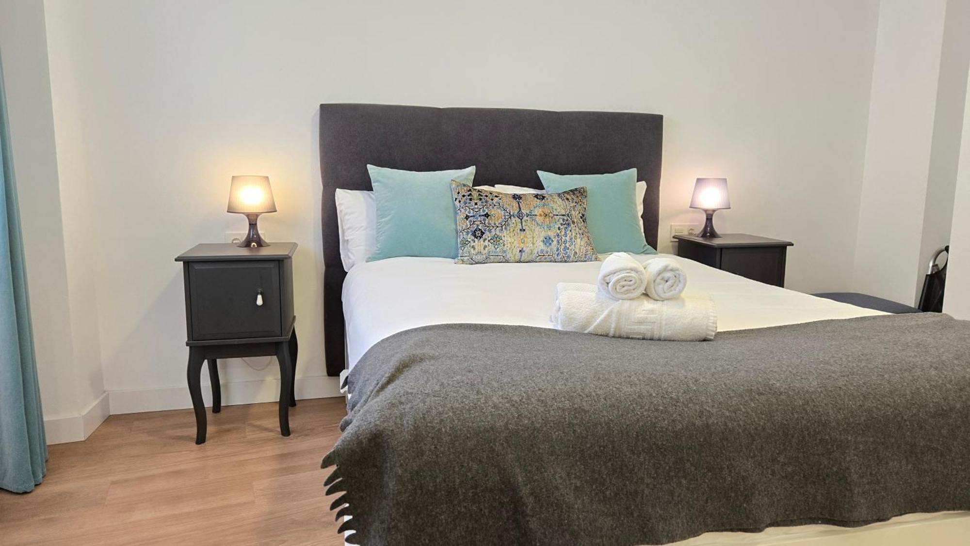 Del Parque Flats Dos Aceras Penthouse Apartment