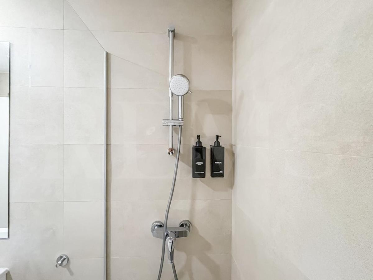 With Stunning Views And Parking By Rems Malaga