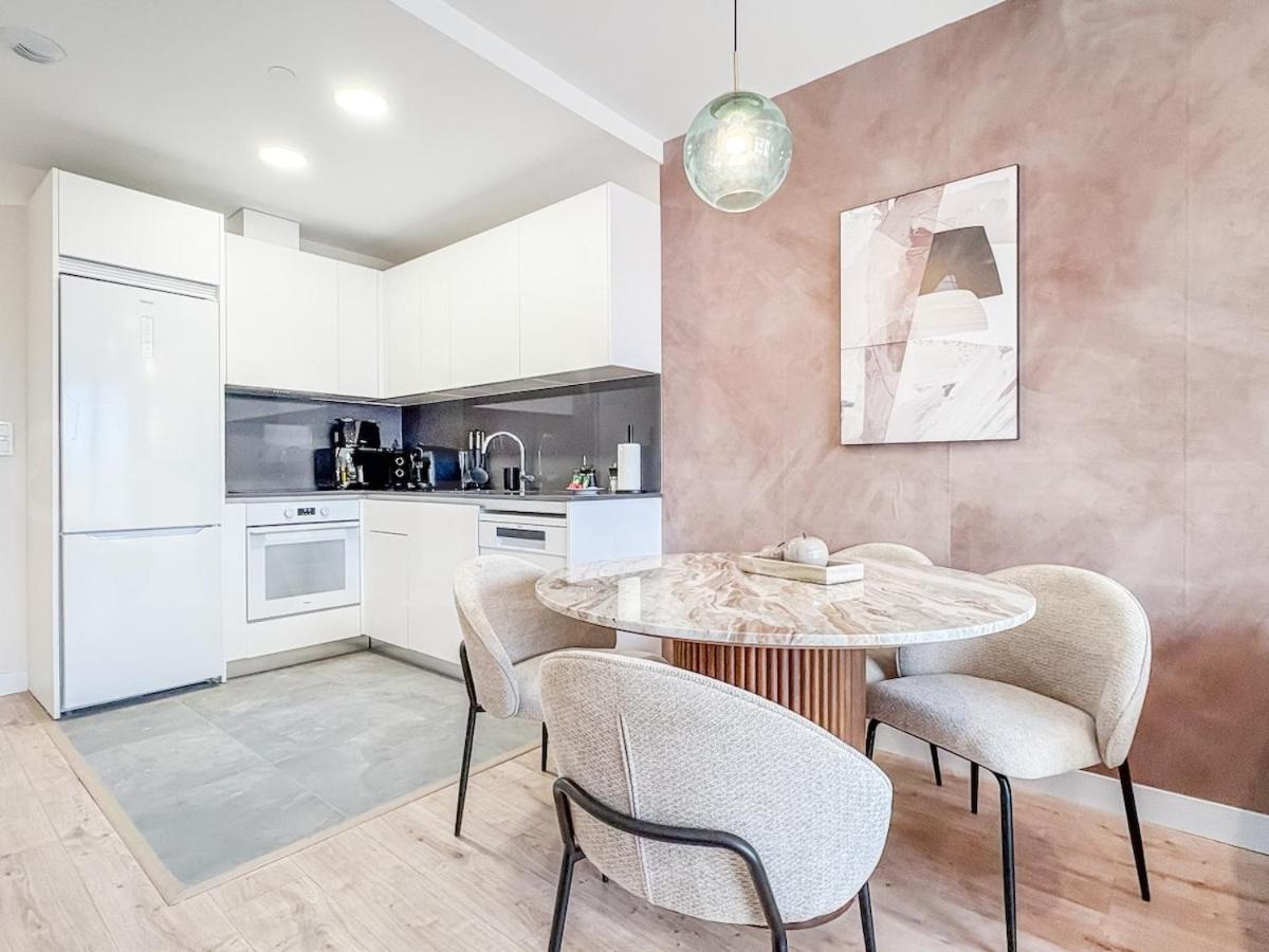 With Stunning Views And Parking By Rems * Malaga