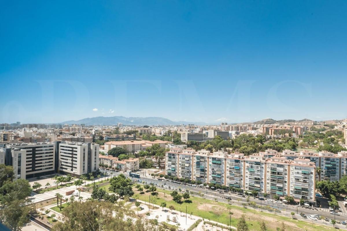 Apartment With Stunning Views And Parking By Rems Malaga
