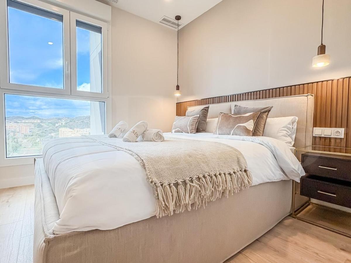 Apartment With Stunning Views And Parking By Rems