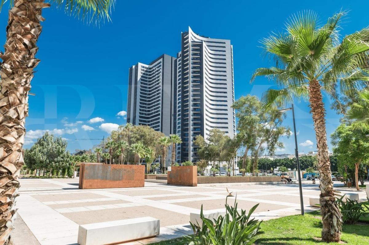 With Stunning Views And Parking By Rems Apartment Malaga
