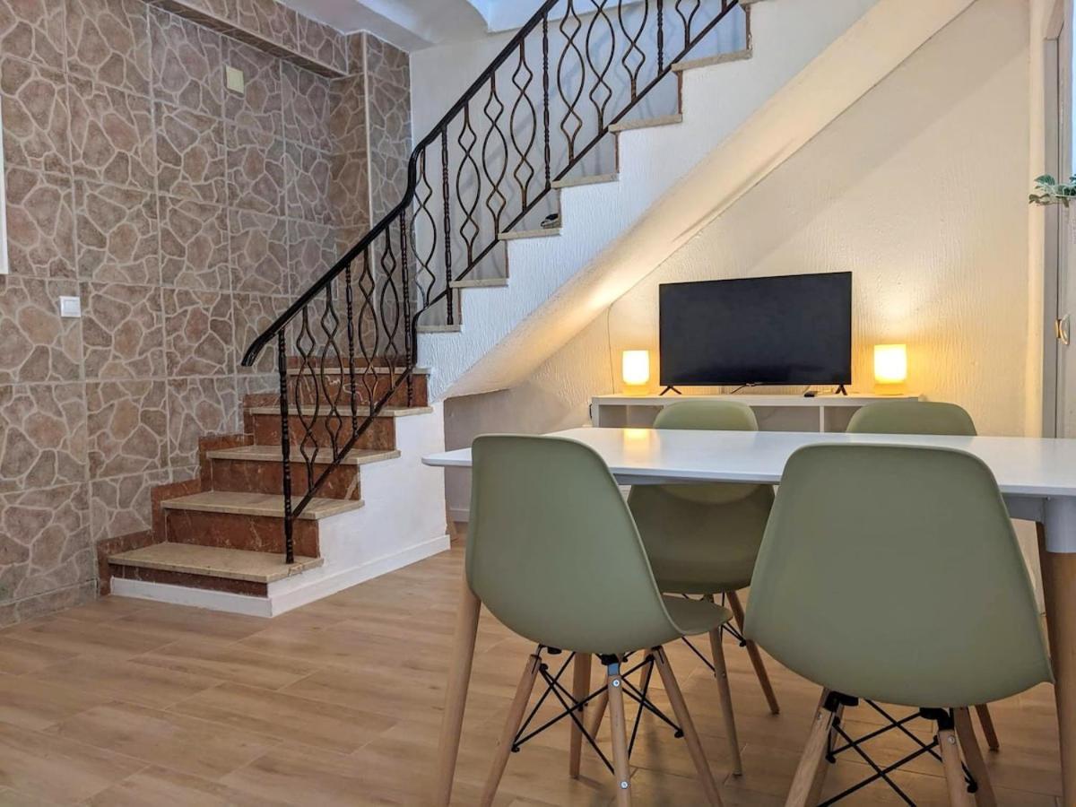 Holiday home Family House With Roof Terrace