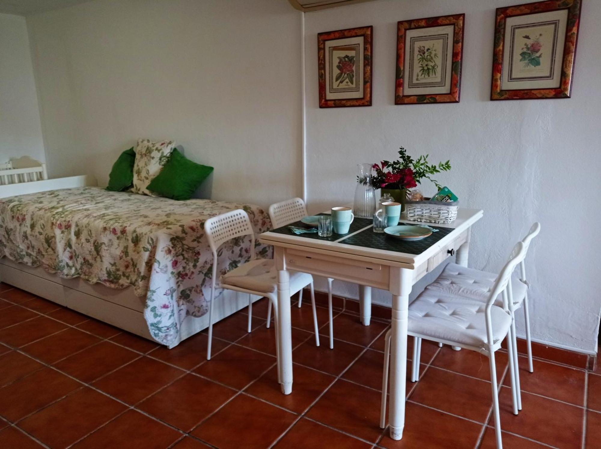 Apartamento-estudio En Con Piscina *