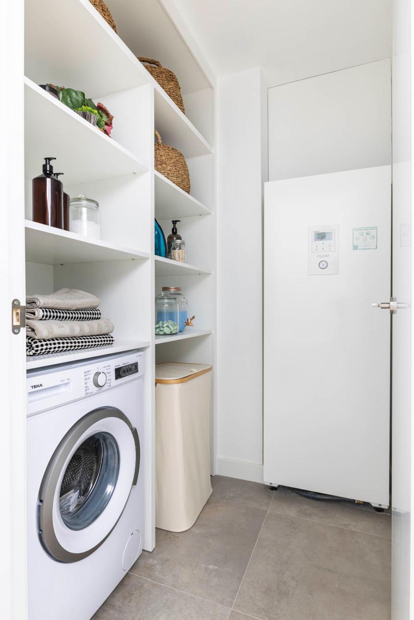 Aq 21 Floor 3 Bed Apartment