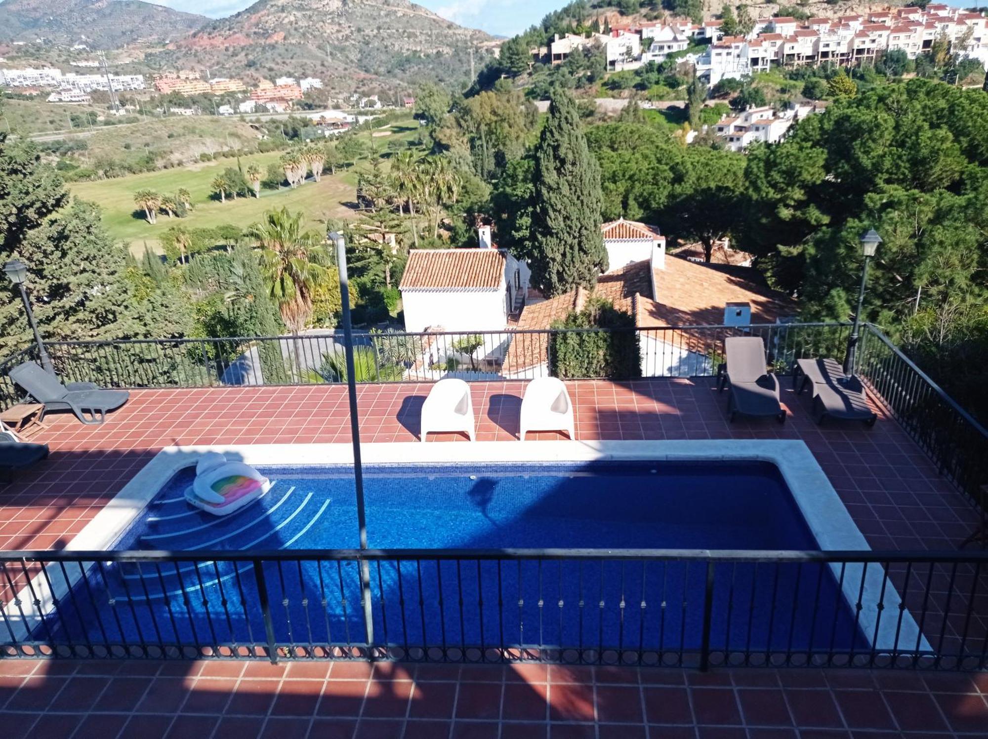 En Con Piscina * Malaga