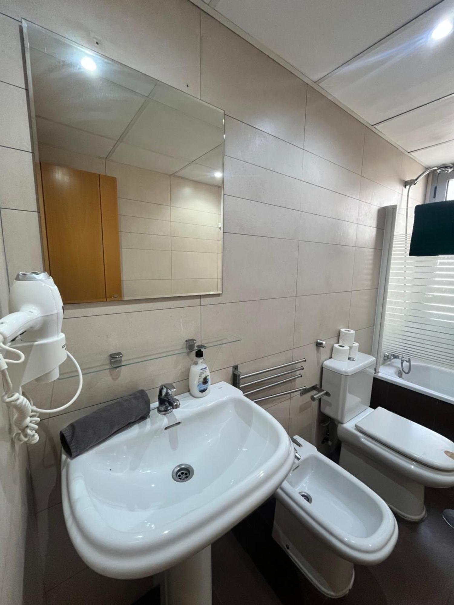 Apartment Deluxe With Parking - Carlos Haya Malaga