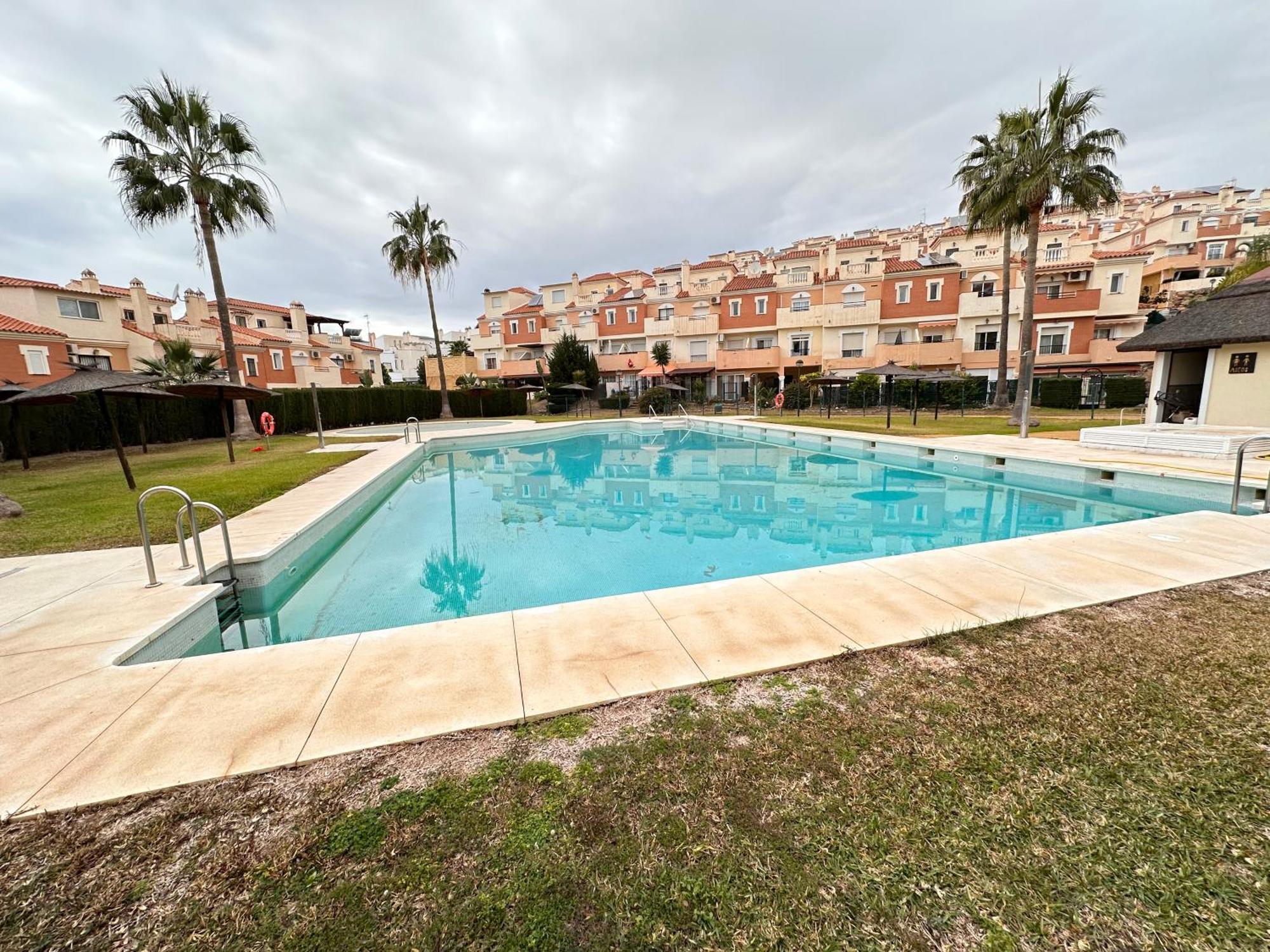 Appartement La Bella Escondida Piscina Campo De Golf Solarium Y Parking En Centro Historico Málaga