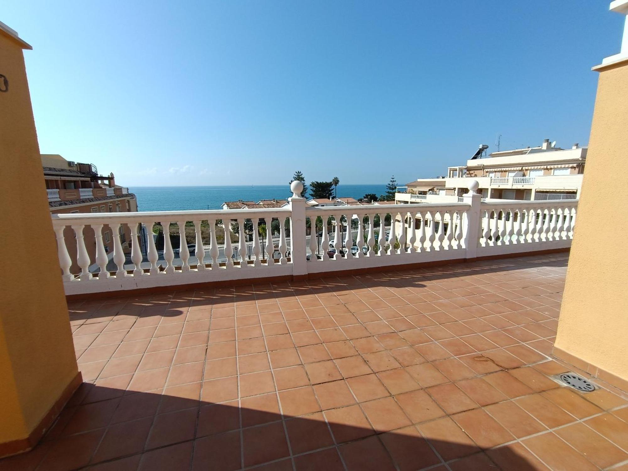 Lovely Penthouse In Front Of The With Free Parking Apartment Malaga