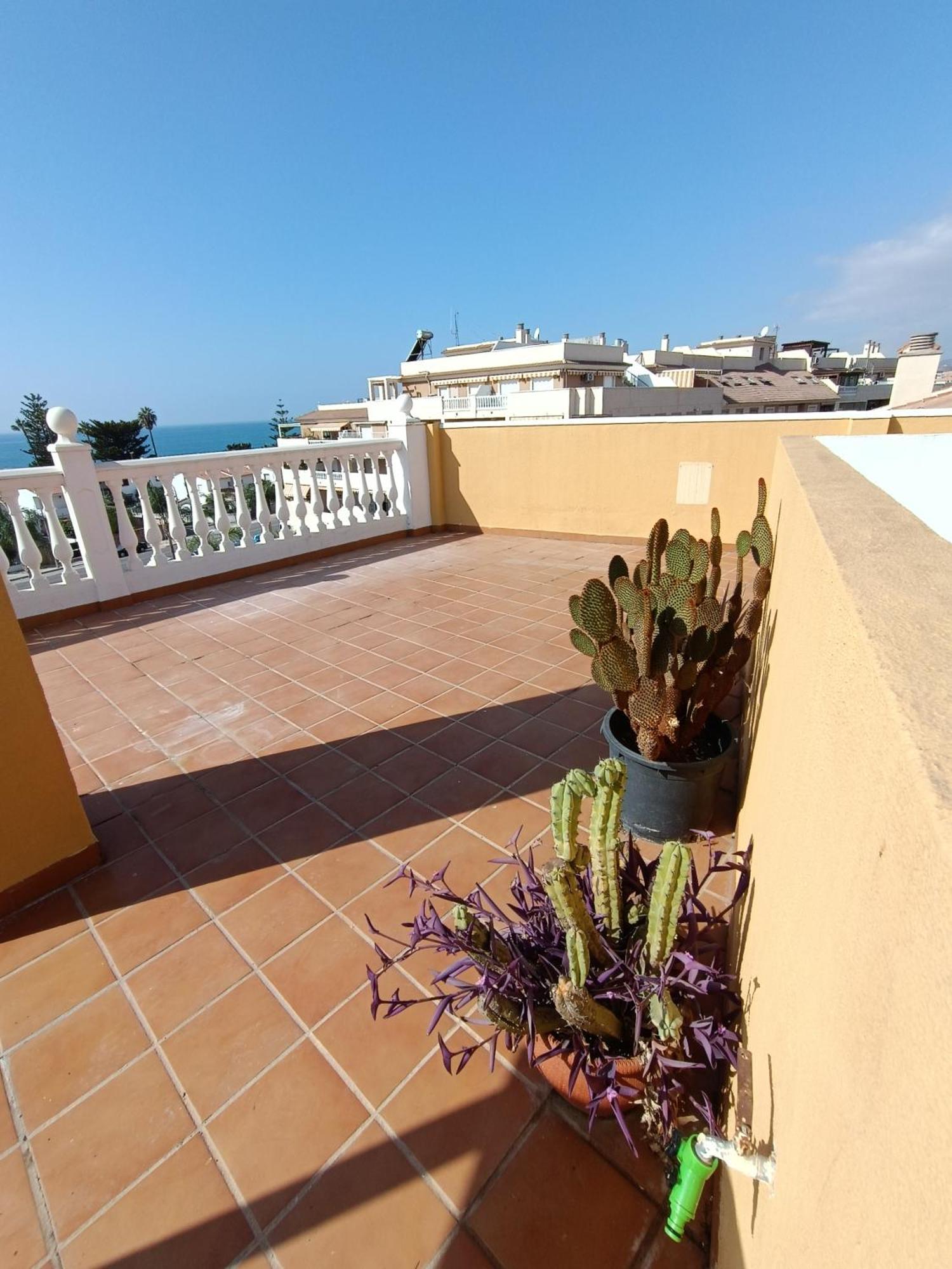 Lovely Penthouse In Front Of The With Free Parking * Malaga