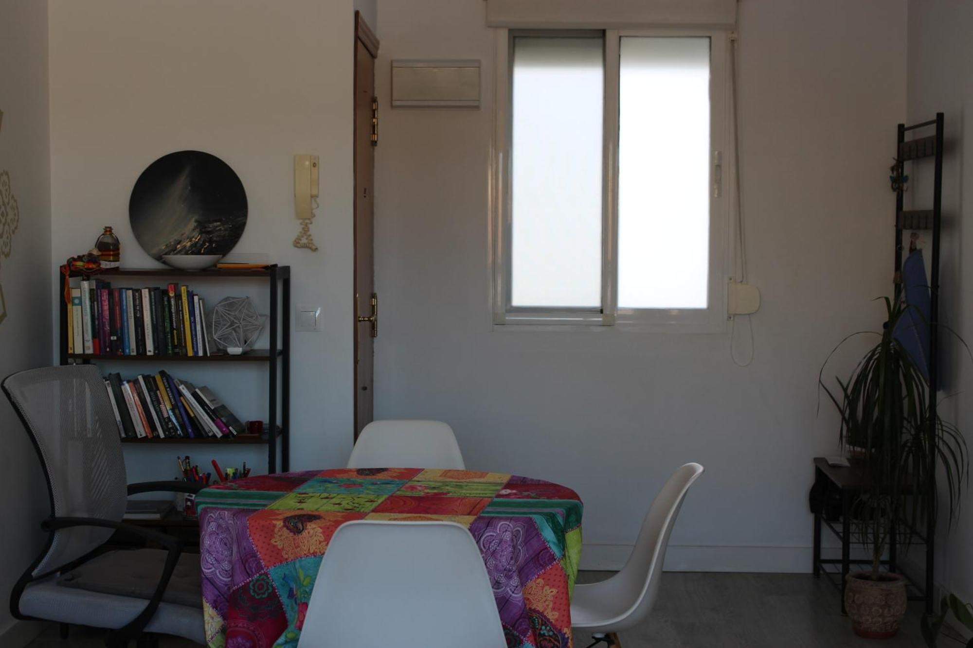 1 Persona En Luminoso Apto A 5 Minutos De La Playa Privatunterkunft Málaga