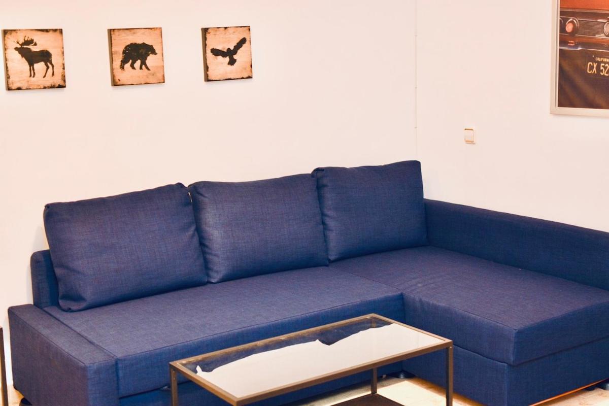 Great Location In Old Town Apartment