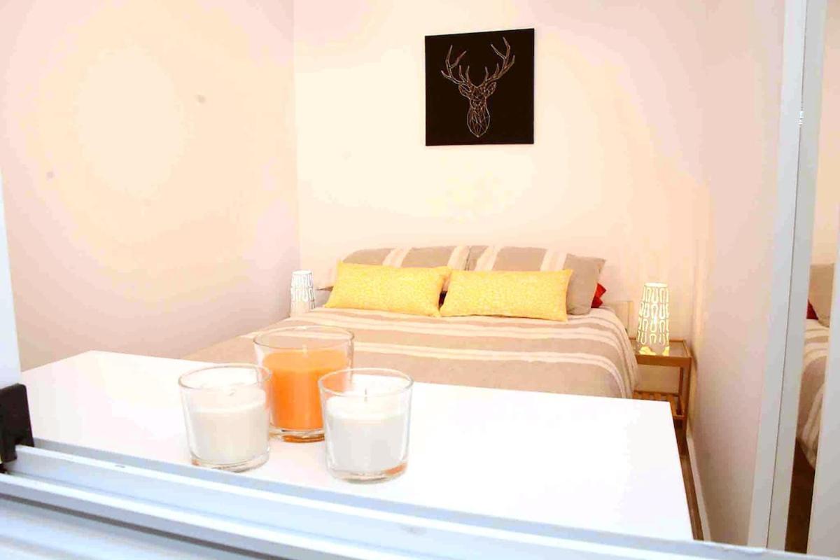Great Location In Old Town Apartment *