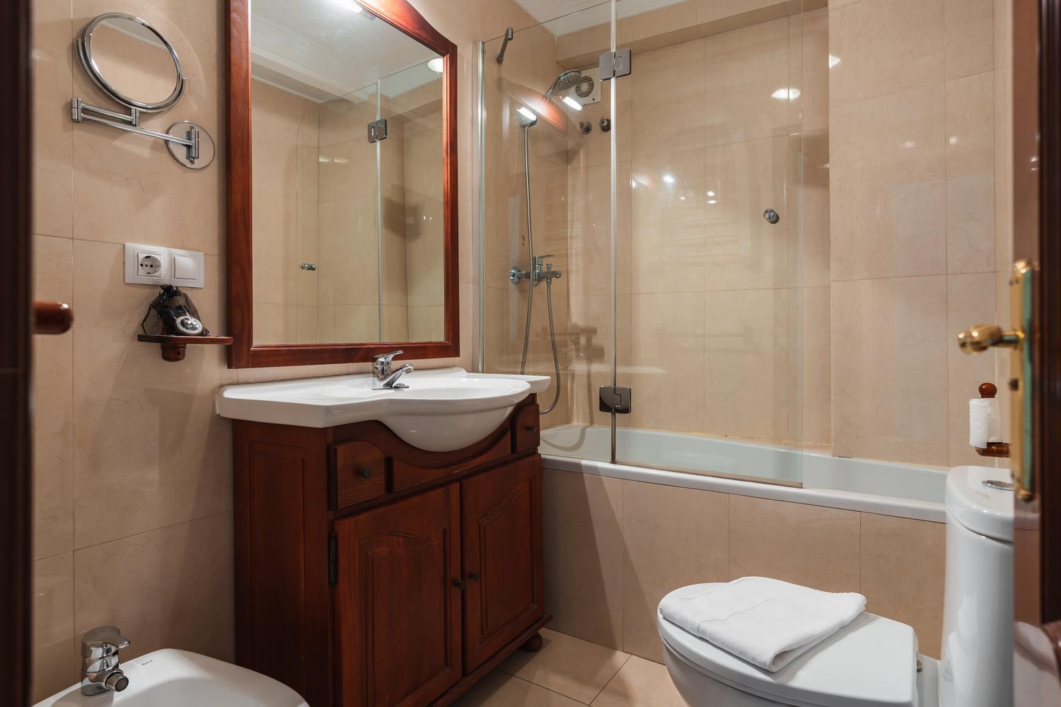 Tuguest Huelin Apartment