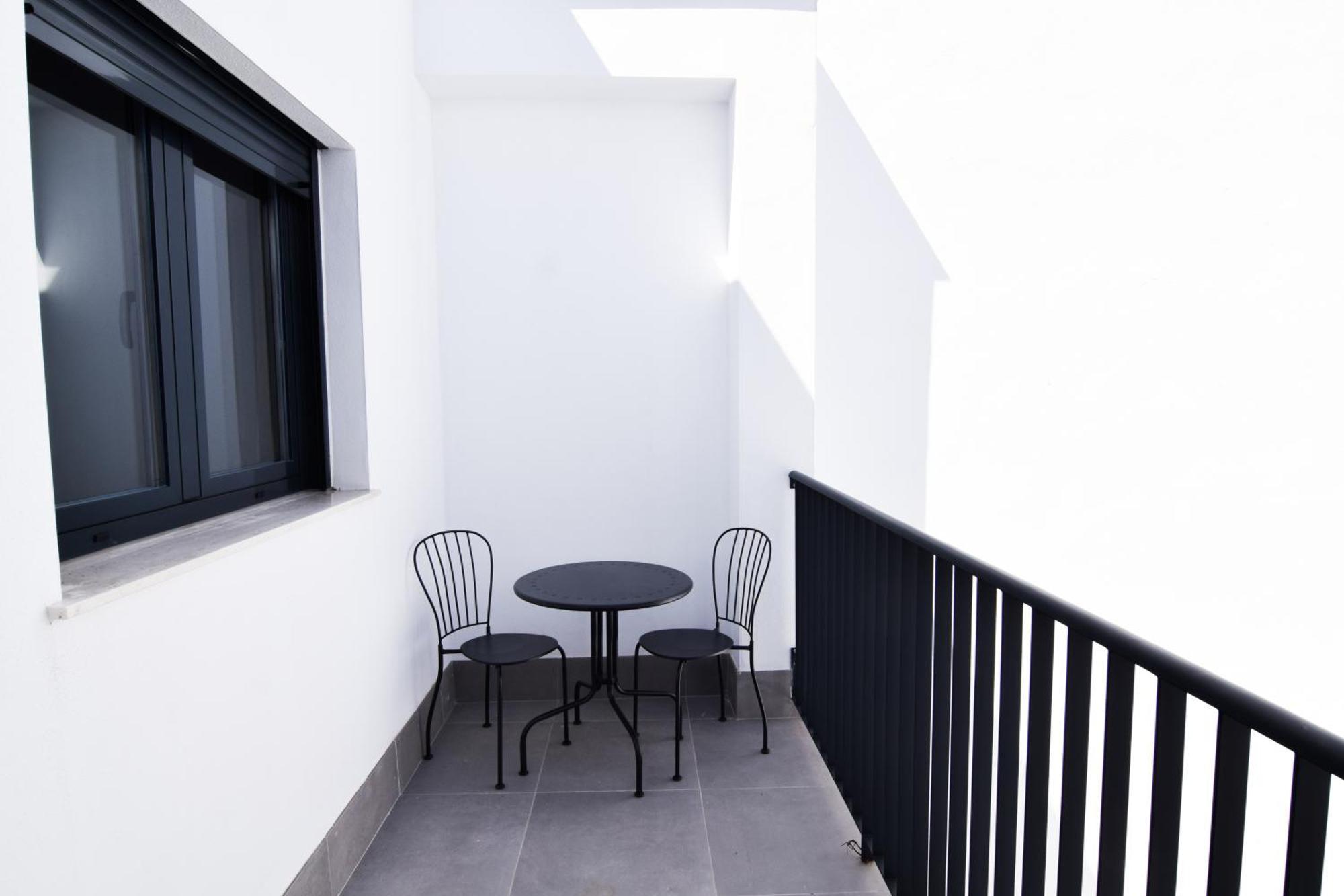 Letmalaga Study Apartment