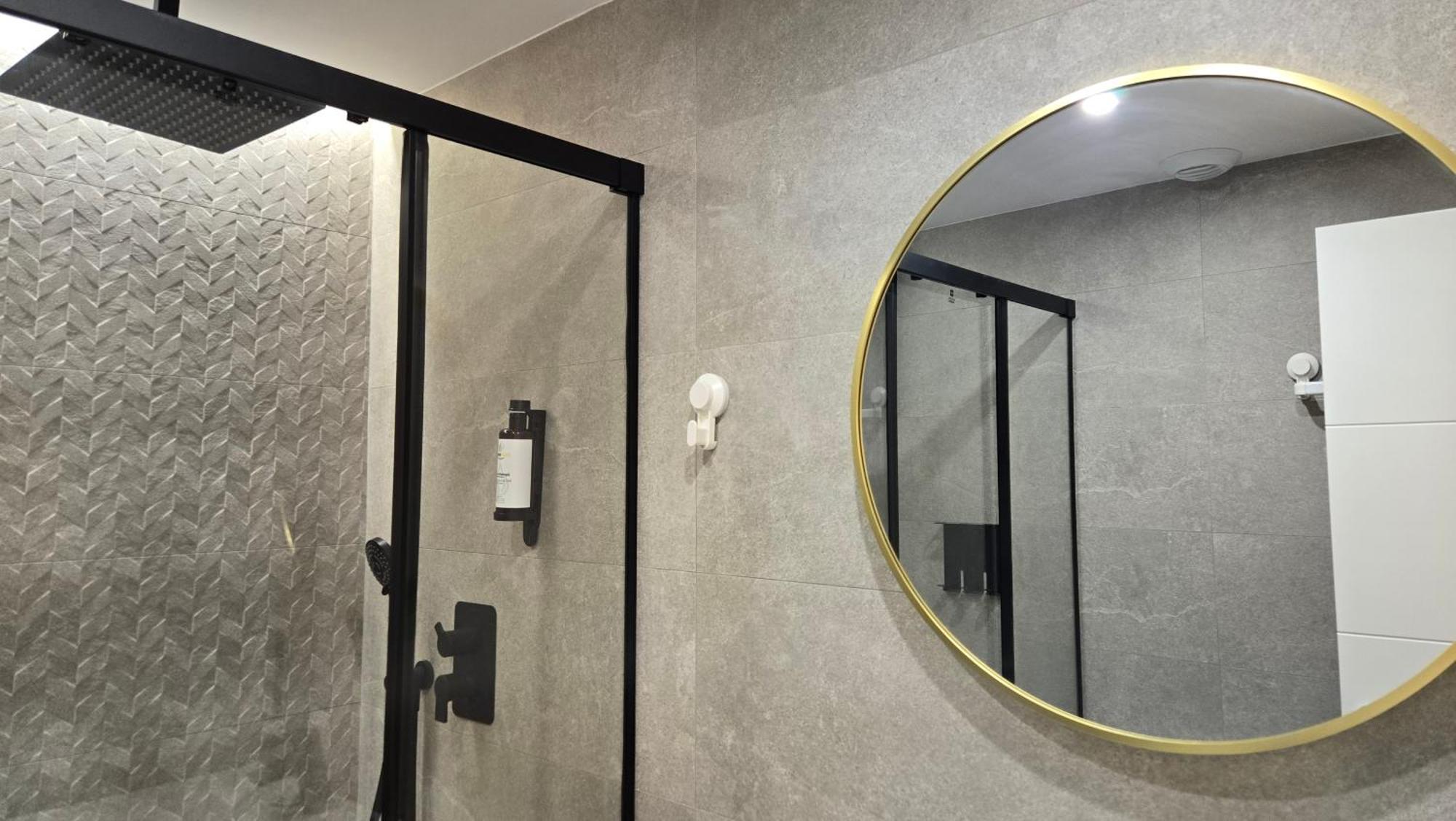 Zambra Arthouse By Del Parque Flats Apartment *