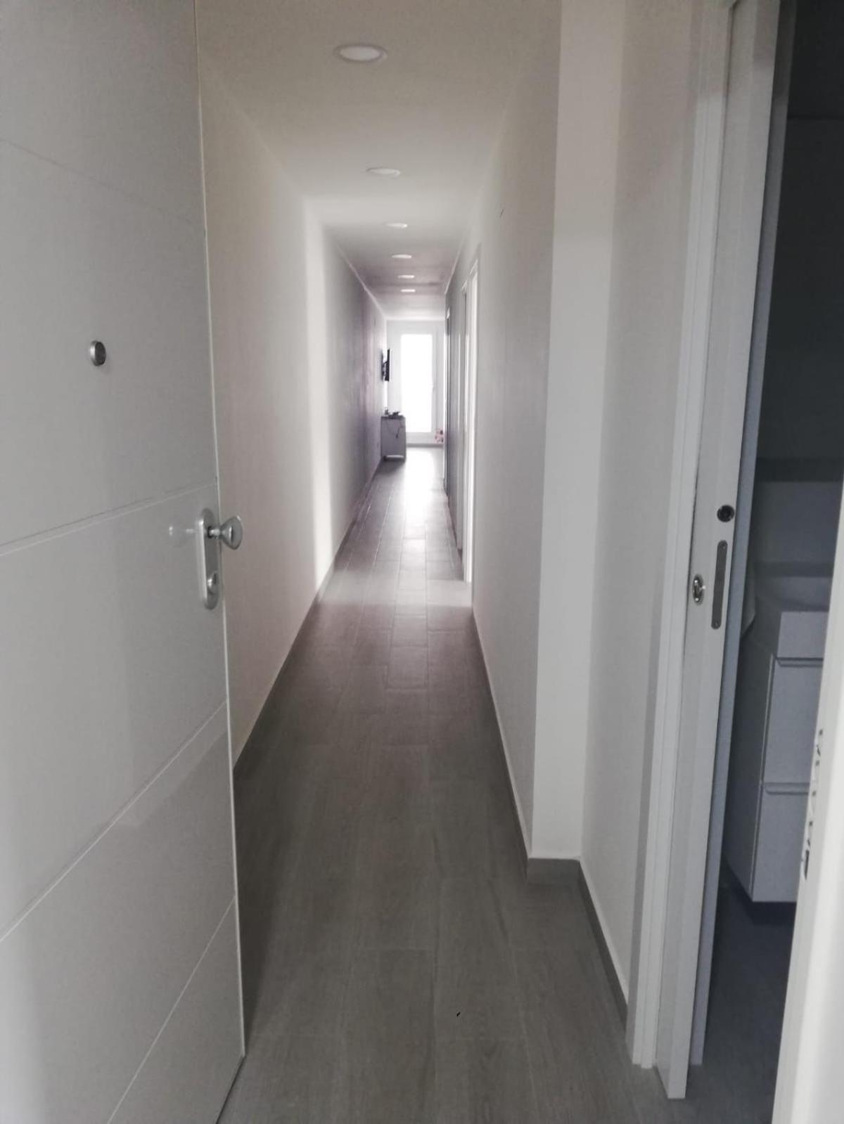 2 Con Terraza Junto A Monte Victoria * Malaga