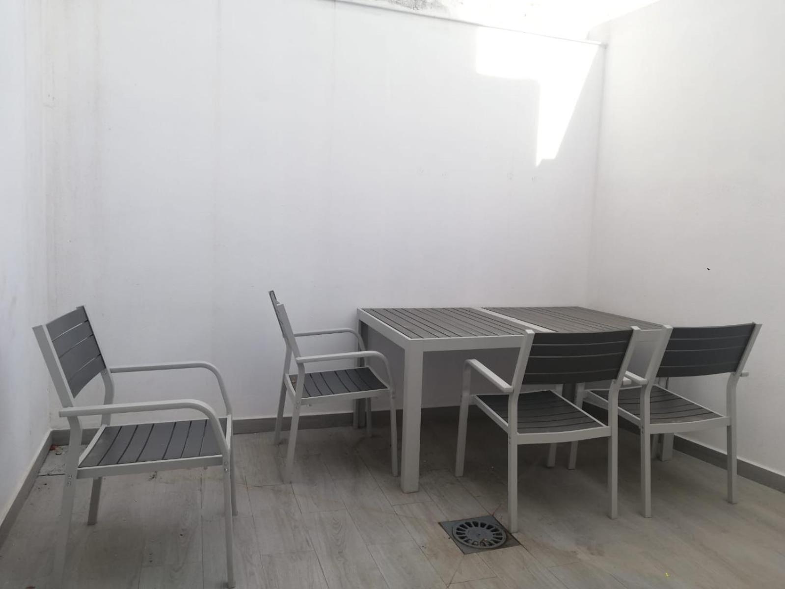 Apartment 2 Con Terraza Junto A Monte Victoria *