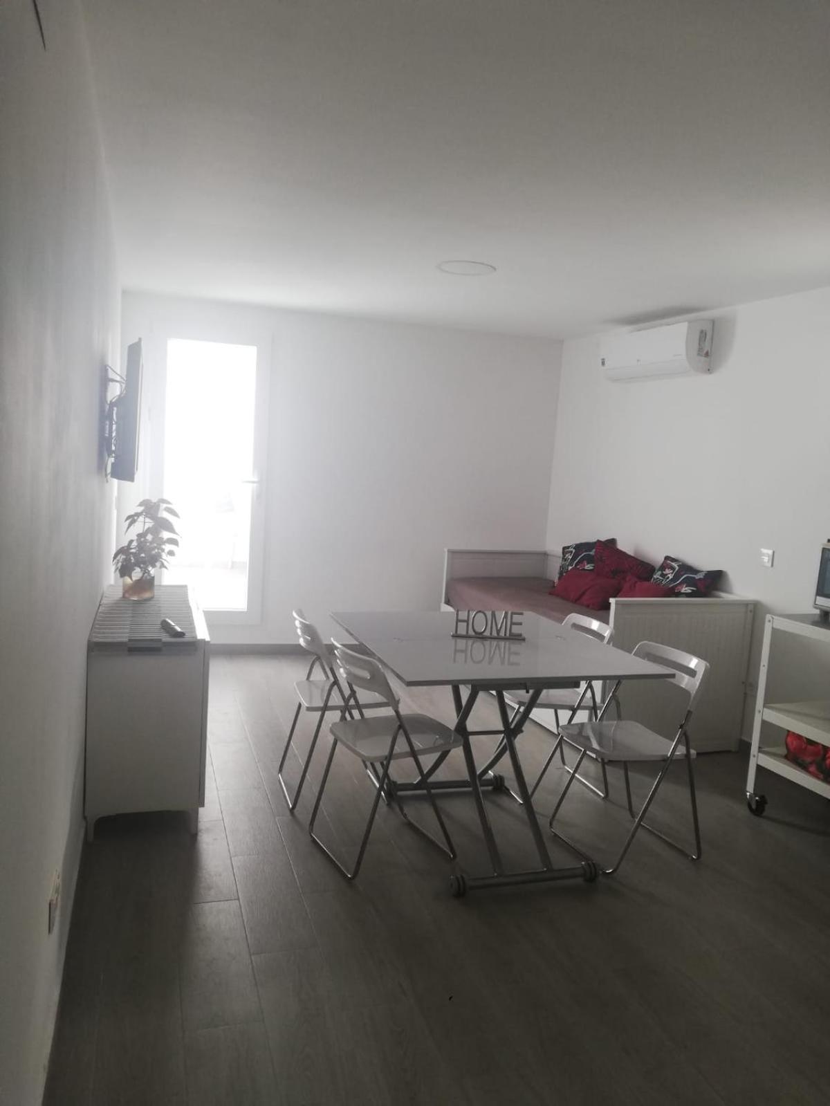 2 Con Terraza Junto A Monte Victoria * Malaga