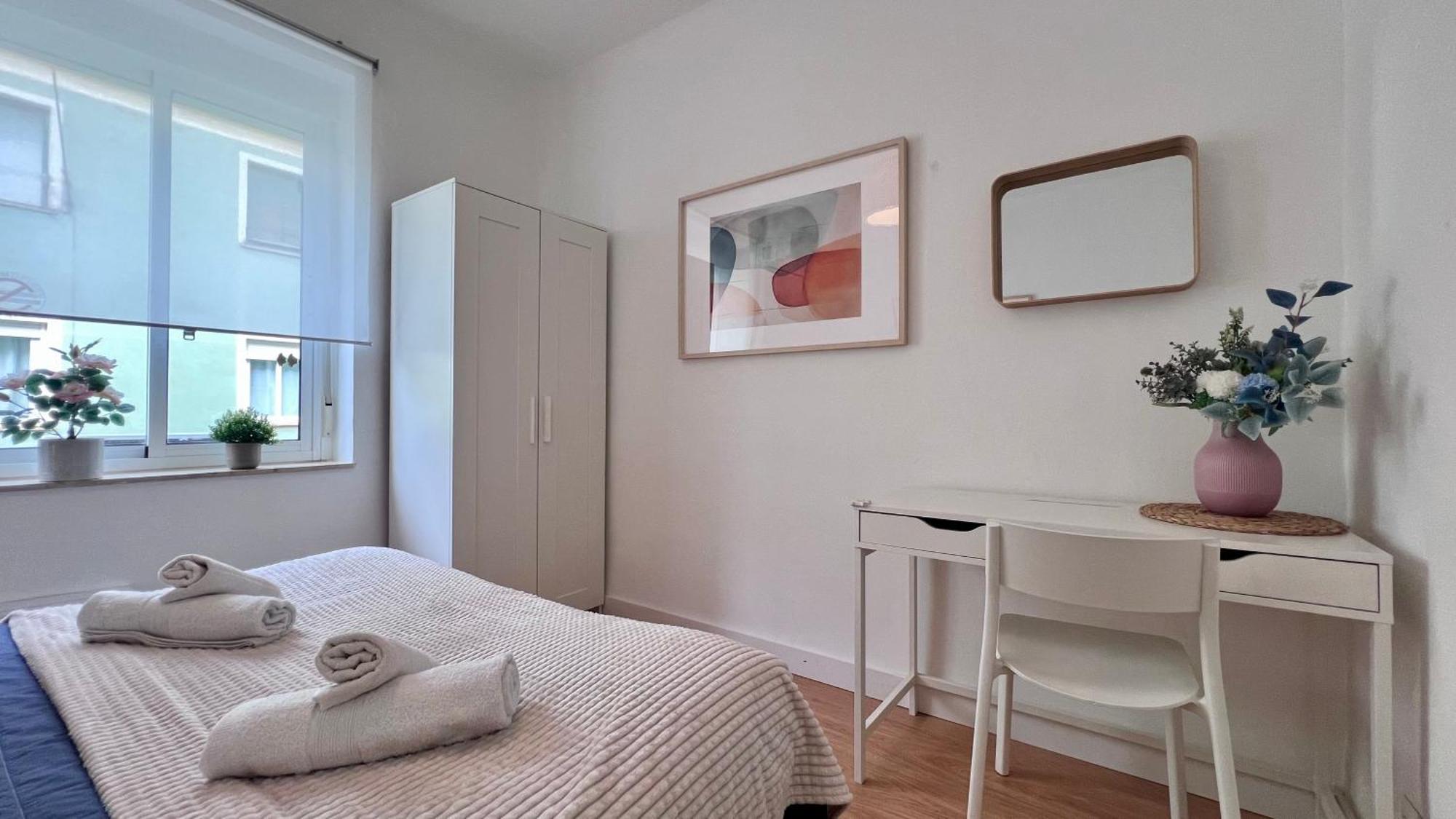 Super Comfy And Homey 4br Peachy Apartment