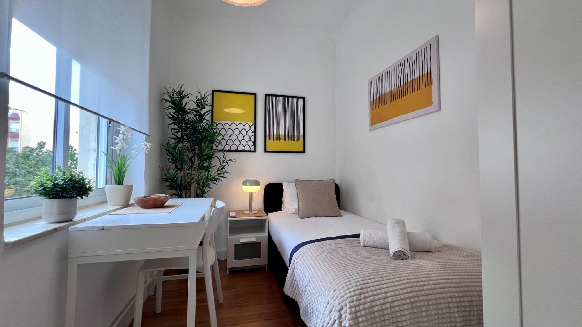 Super Comfy And Homey 4br Peachy Apartment