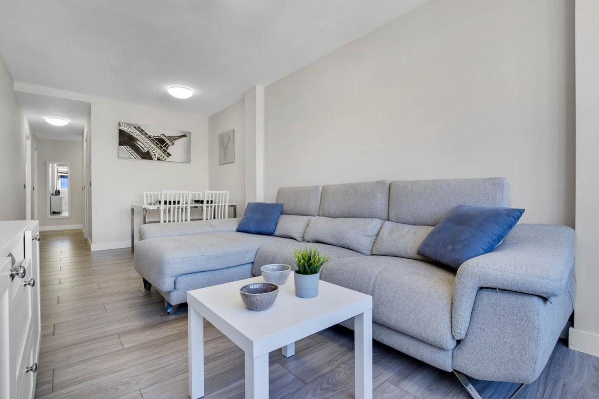 Oeste Apartment *