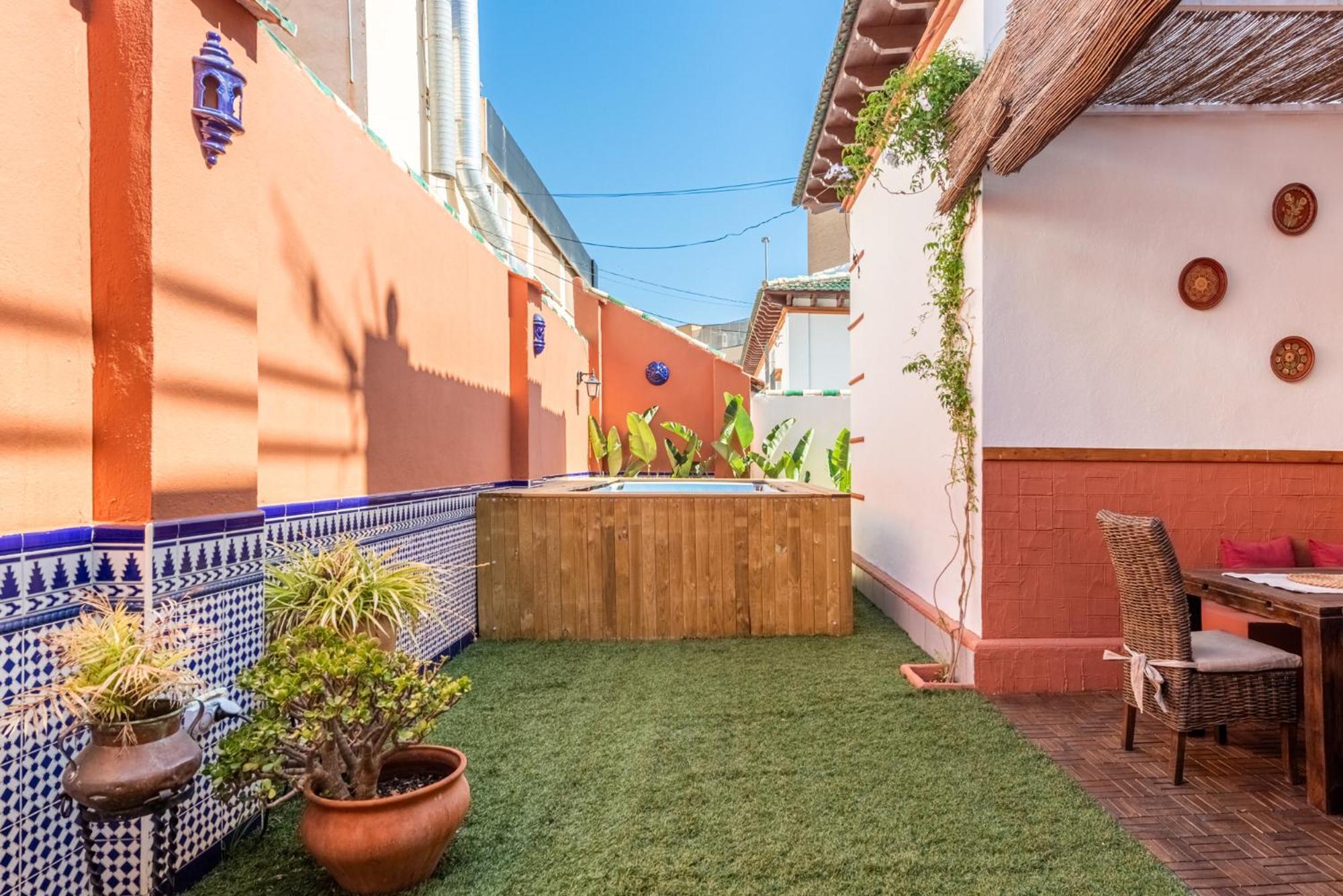 Chalet Beautiful With Pool Málaga
