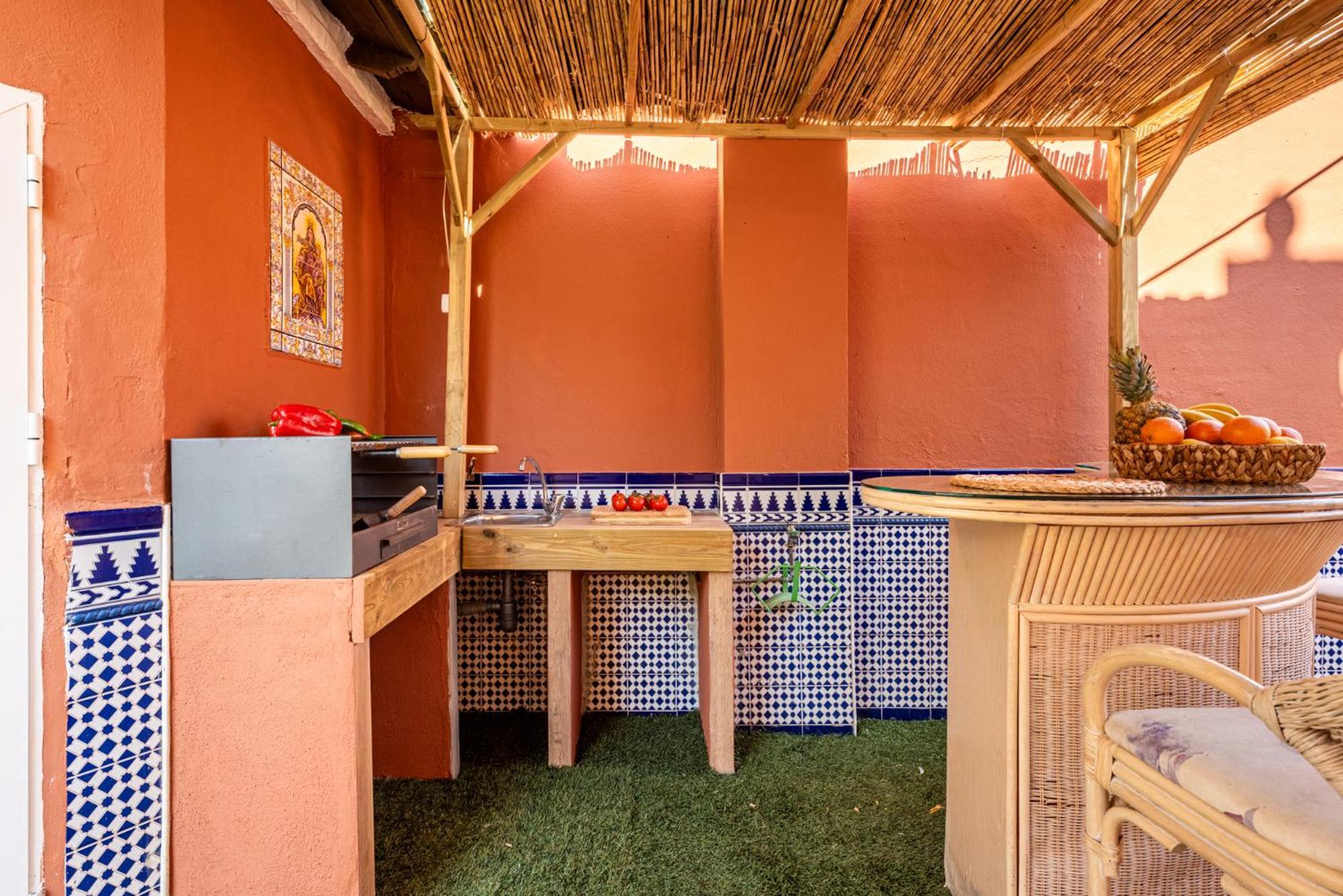 Chalet Beautiful With Pool Málaga