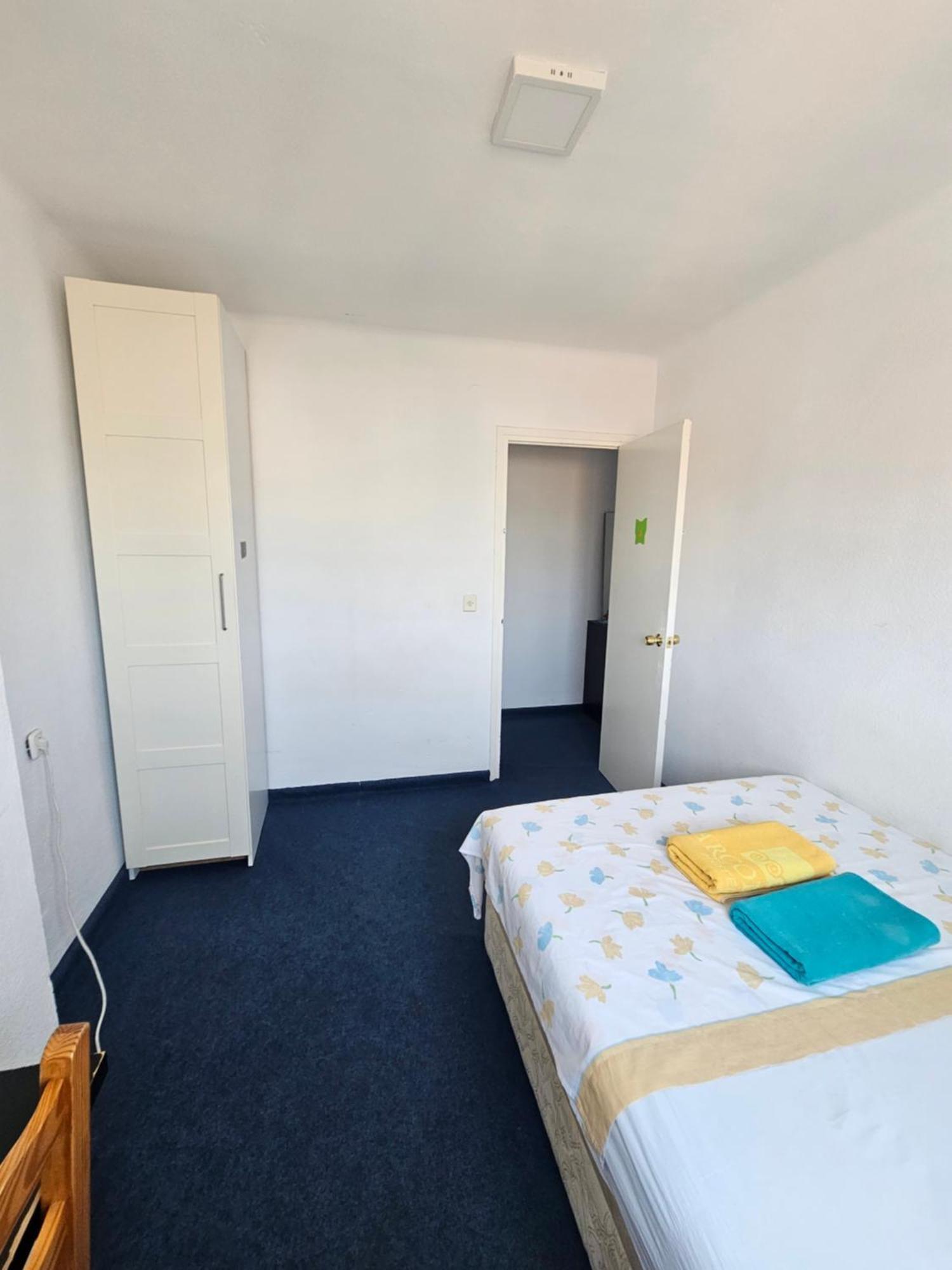 Privada Centro Cerca Tren Maria Zambrano Y Playa Muy Buena Conexion Wifi Privatunterkunft
