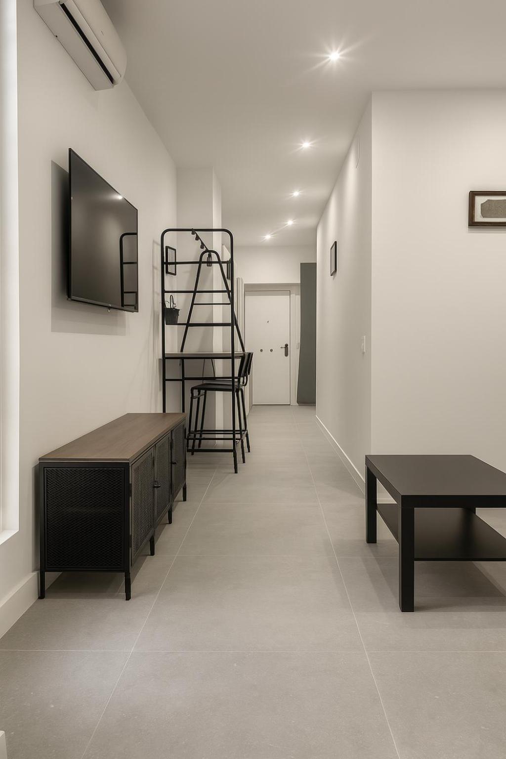 Hermoso Piso A 5 Minutos De La Estacion De Bus Y Tren Maria Zambrano Appartement *