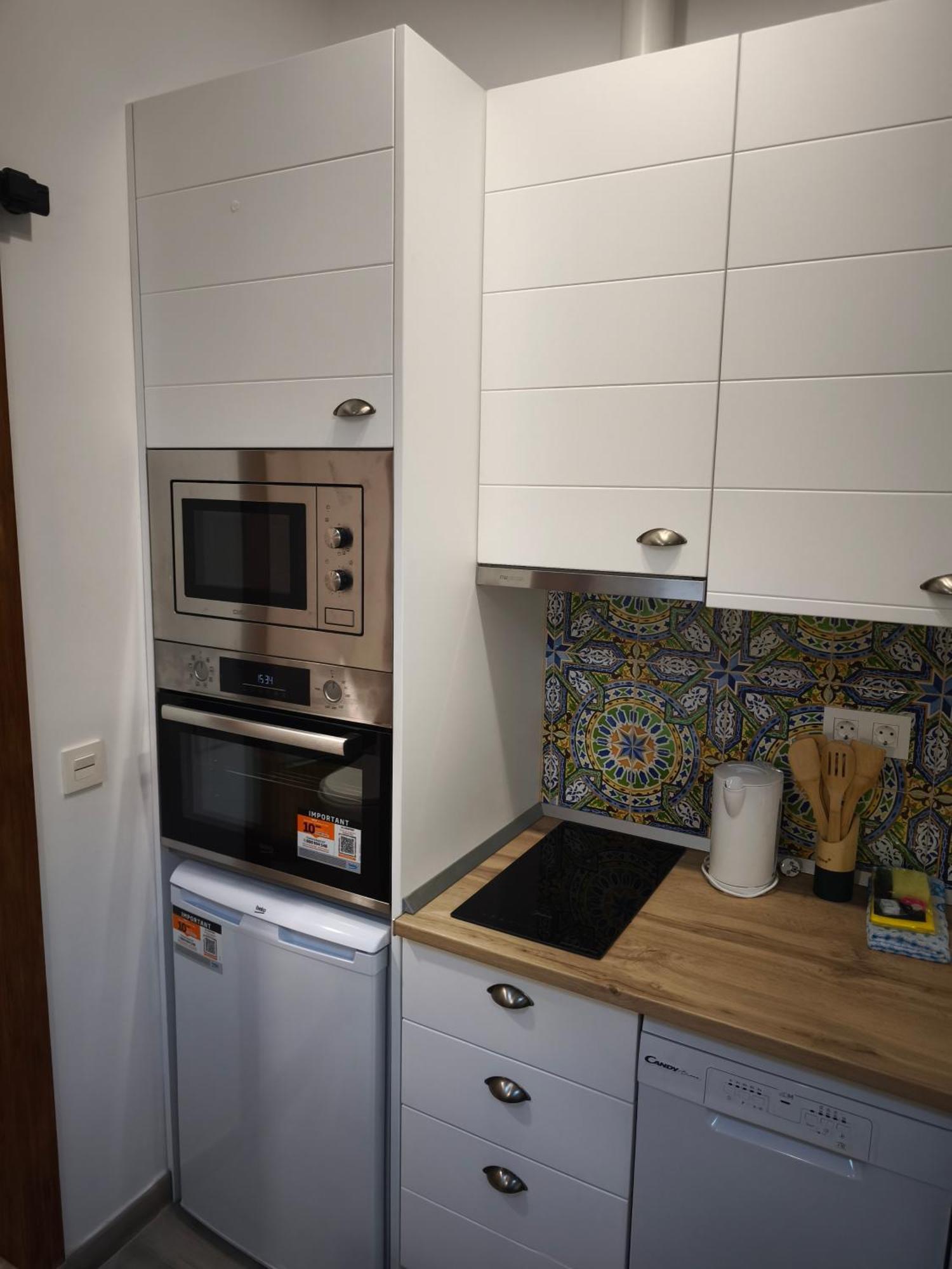 Malasana 51, New Art Apartment, Historic Center, Quite Neighborhood, Ml