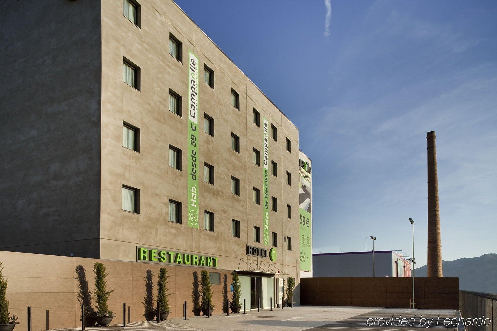 Travelodge Airport Hotel 3*