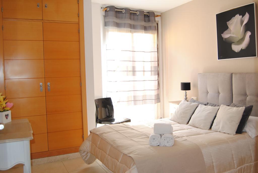 Center Flat Holidays Paseo De Reding Apartment