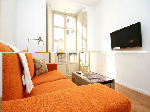 Life Calderon Apartment