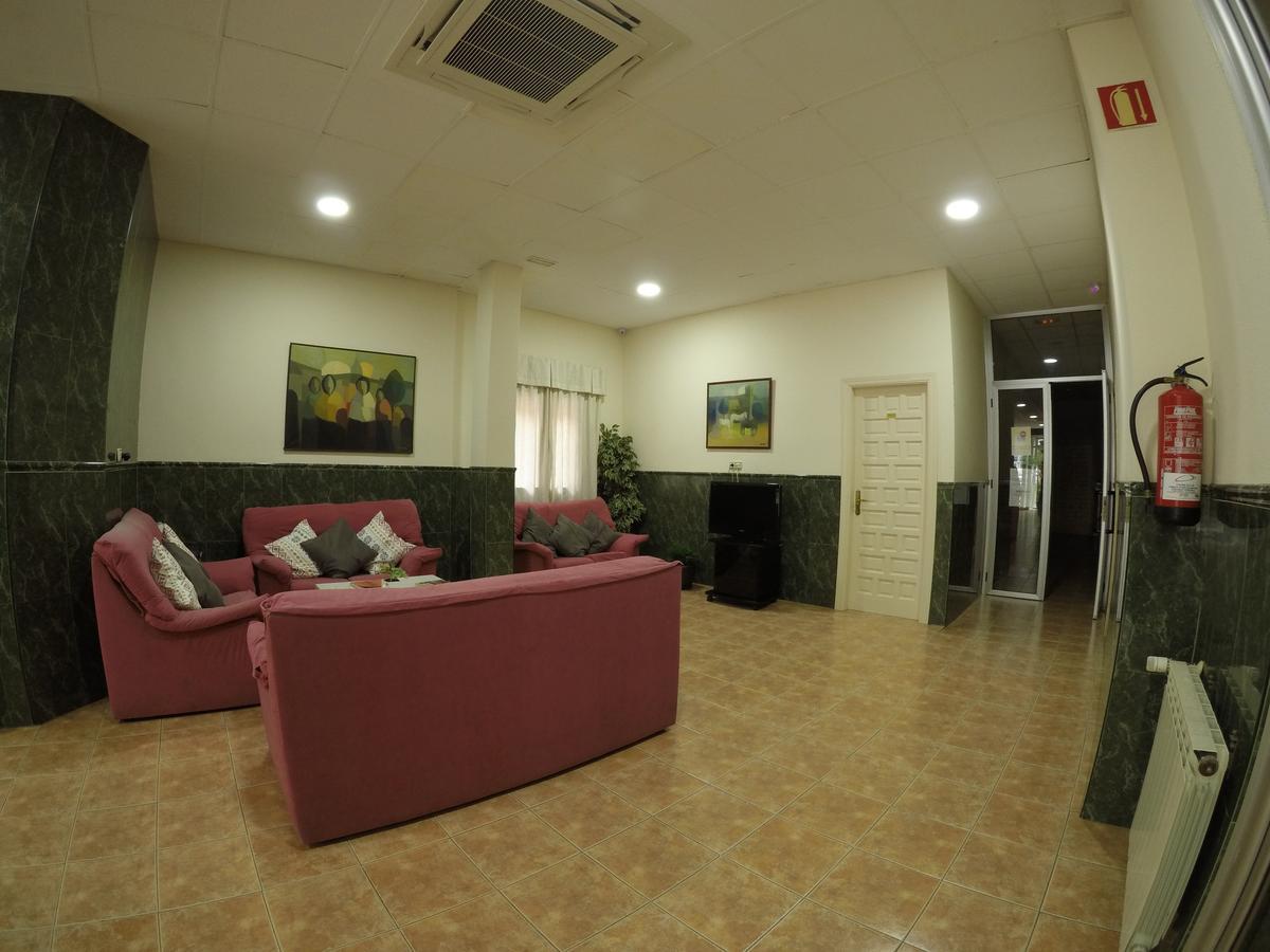 Guest house La Casa De Enfrente 2*
