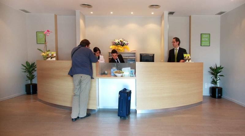 Hotel Travelodge Airport 3*