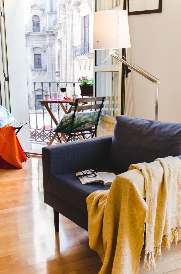 Center Flat Cathedral Apartment