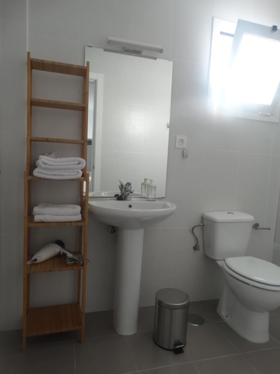 - Jinetes, 10 Apartment *