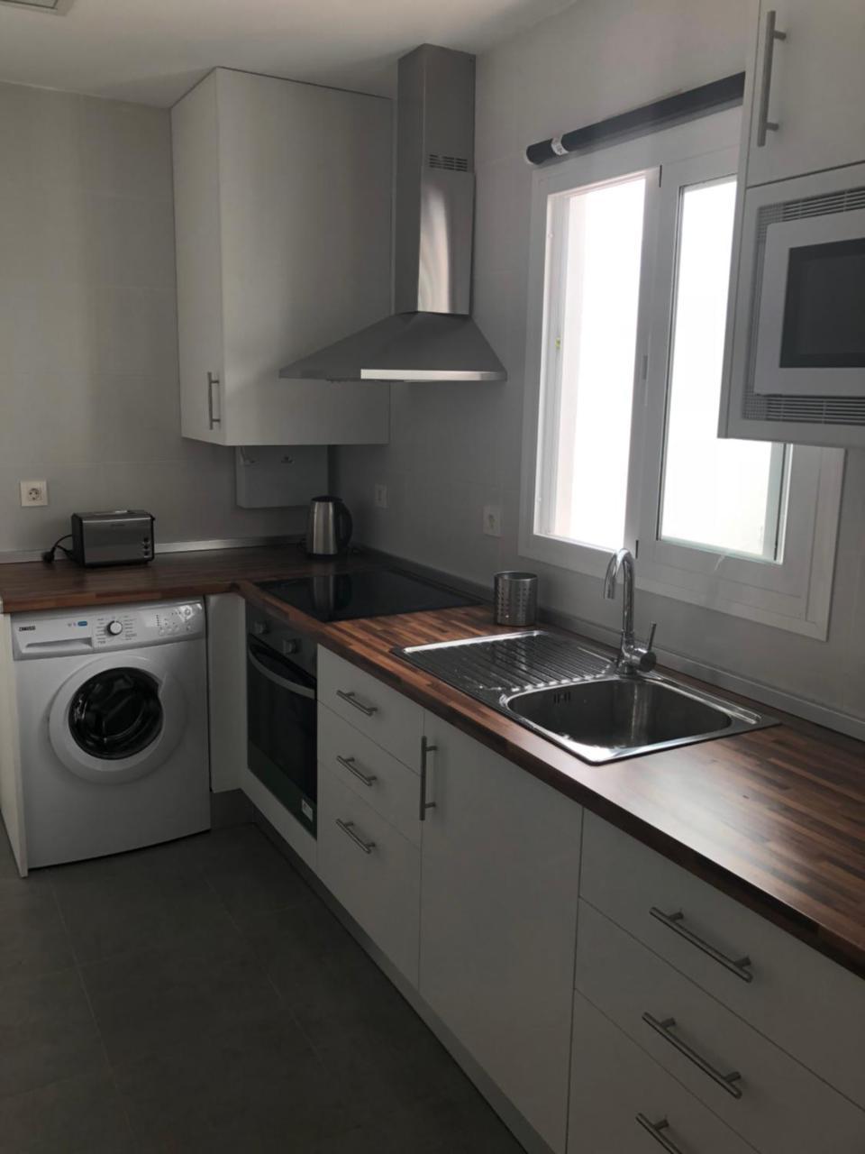 - Jinetes, 10 Apartment *
