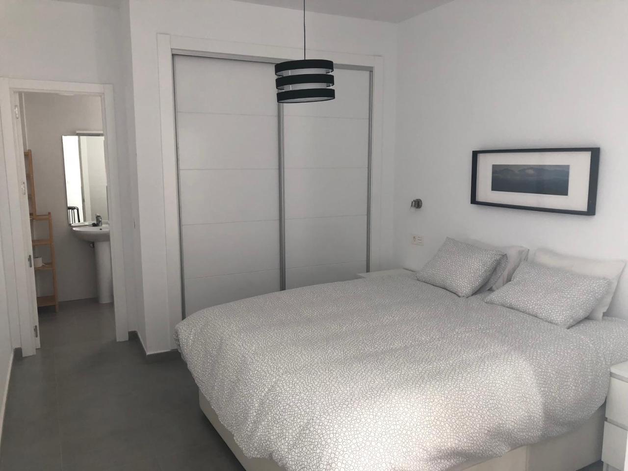 - Jinetes, 10 * Malaga