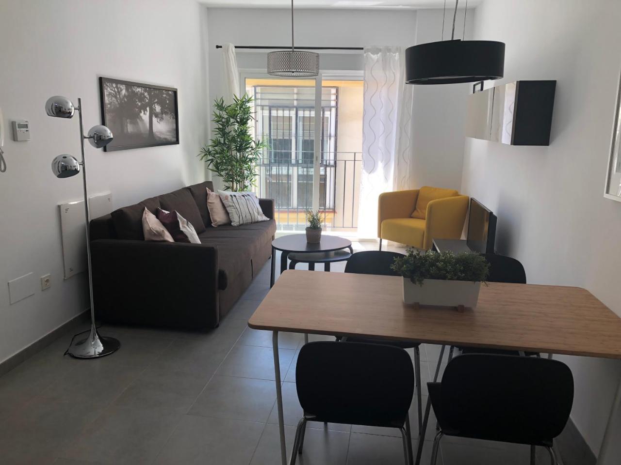 - Jinetes, 10 Apartment