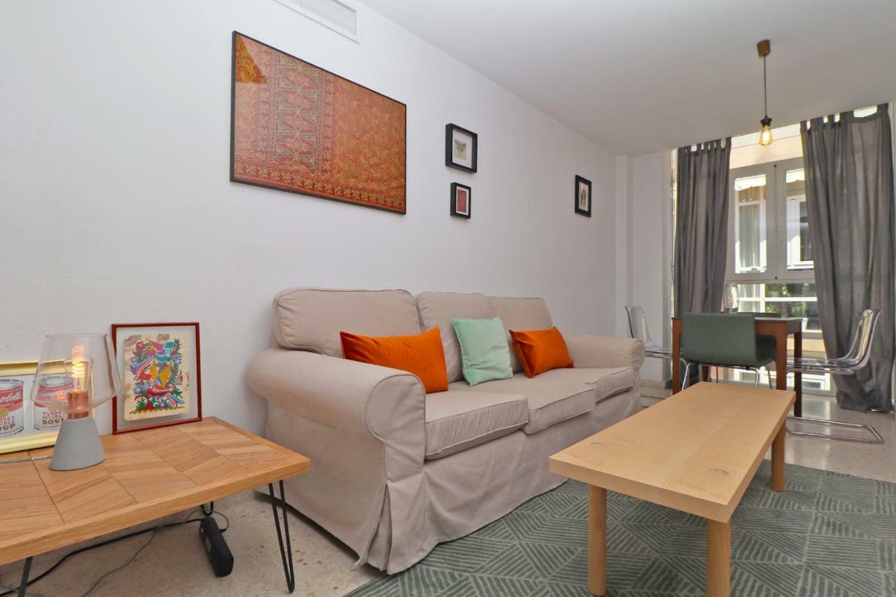 Del Parque Flats Victoria Trini