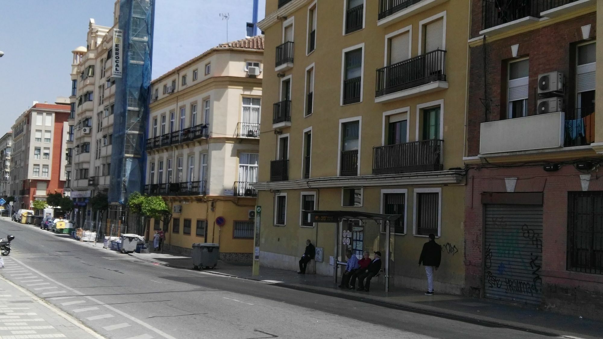 Fan Flat Rosaleda * Malaga