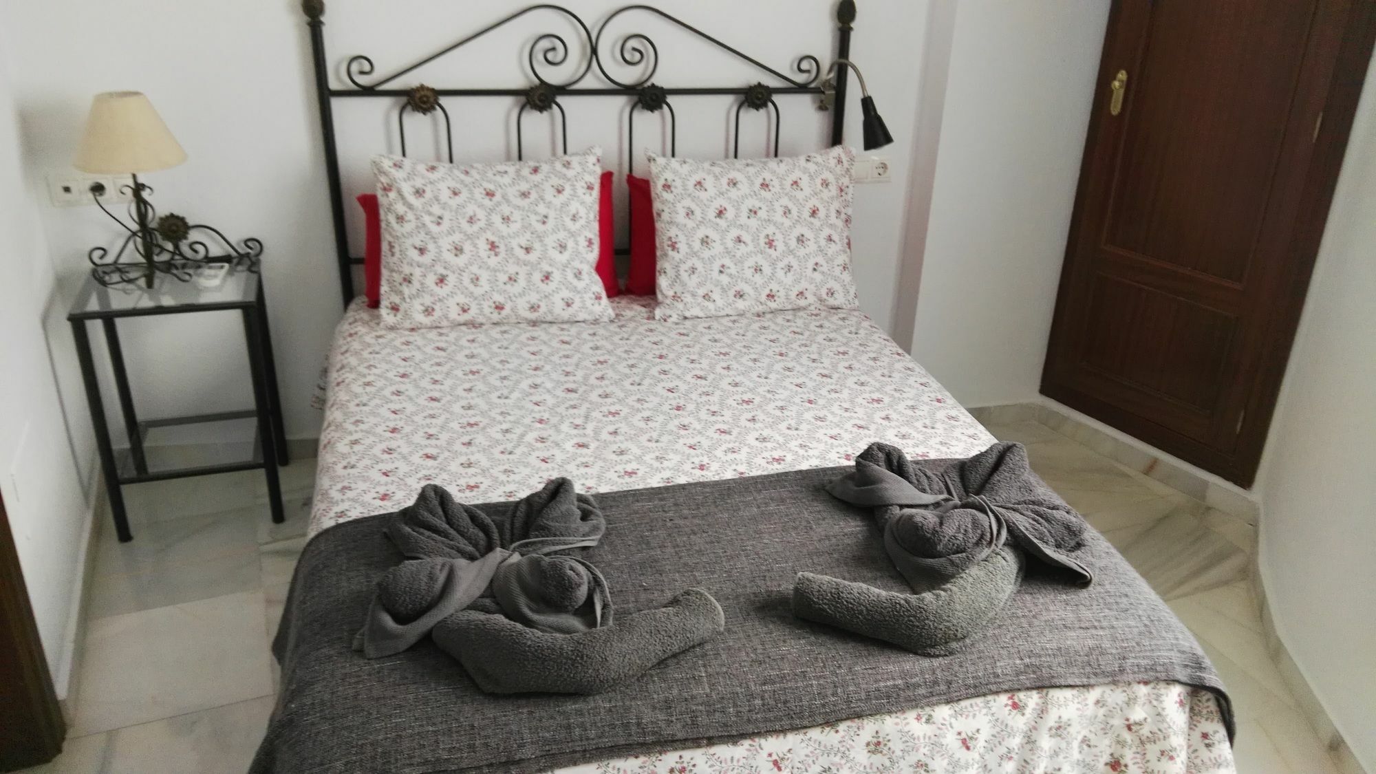 Fan Flat Rosaleda Malaga