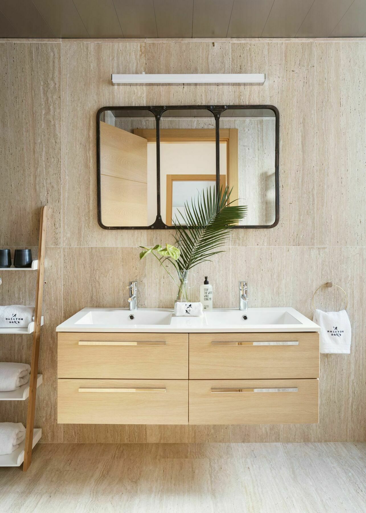 Apartment Halcyon Days Designer By Ana Locking *