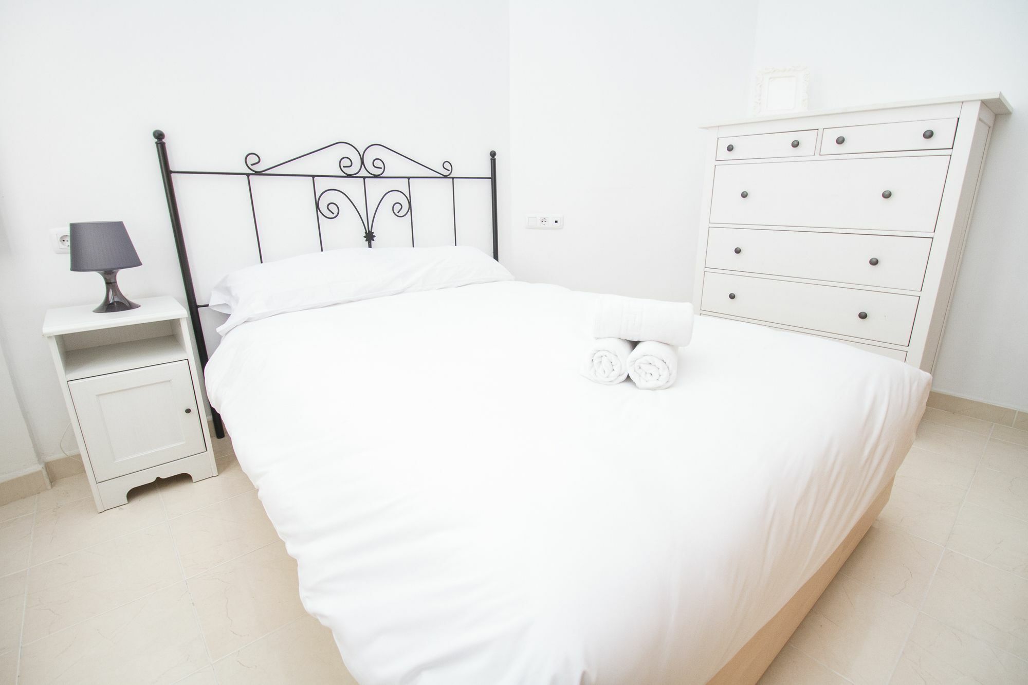 Calle Mezquitilla - Spacious By La Recepcion Apartment *